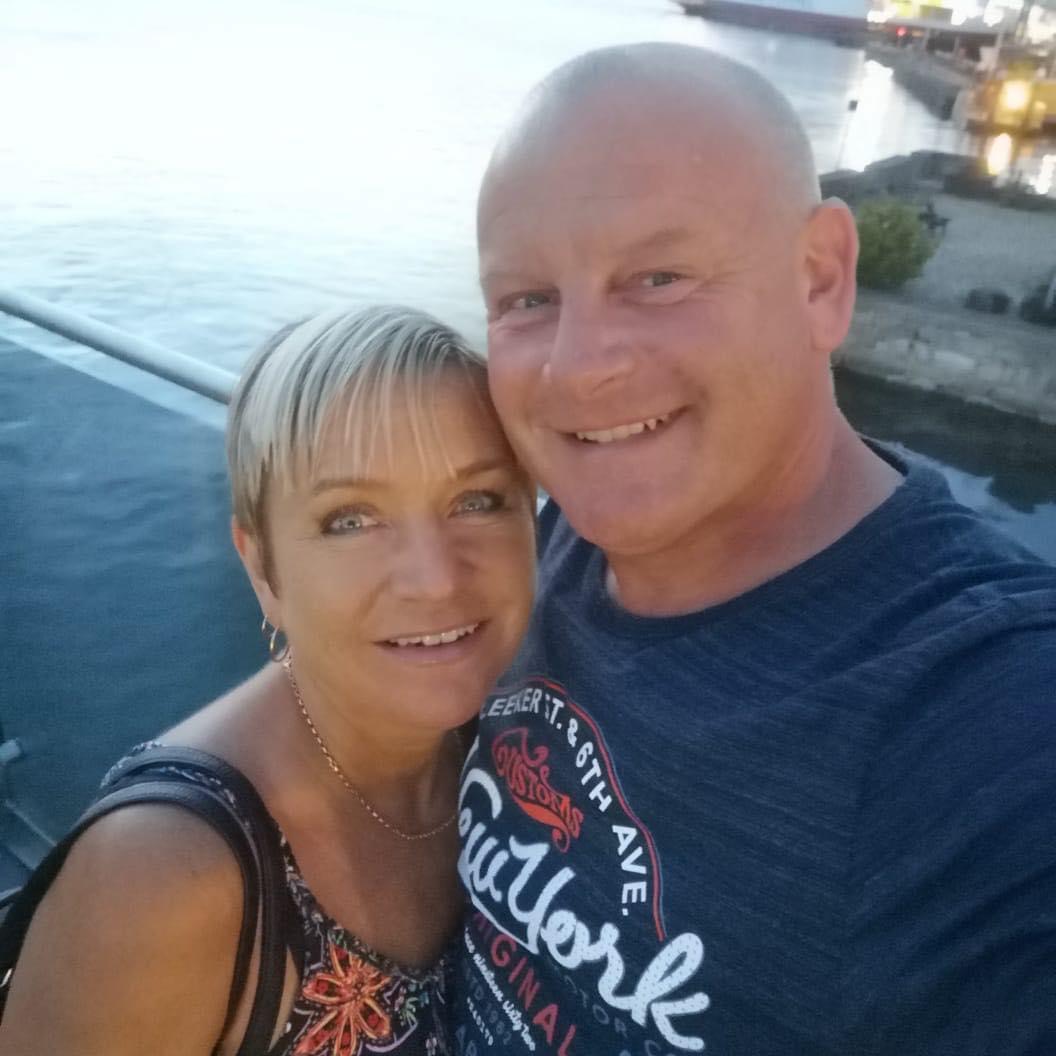 Simon Papa Bull documenting his journey towards financial freedom before retirement